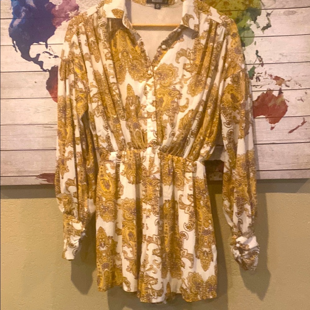 Missguided shorts romper Gold Paisley Button-Up